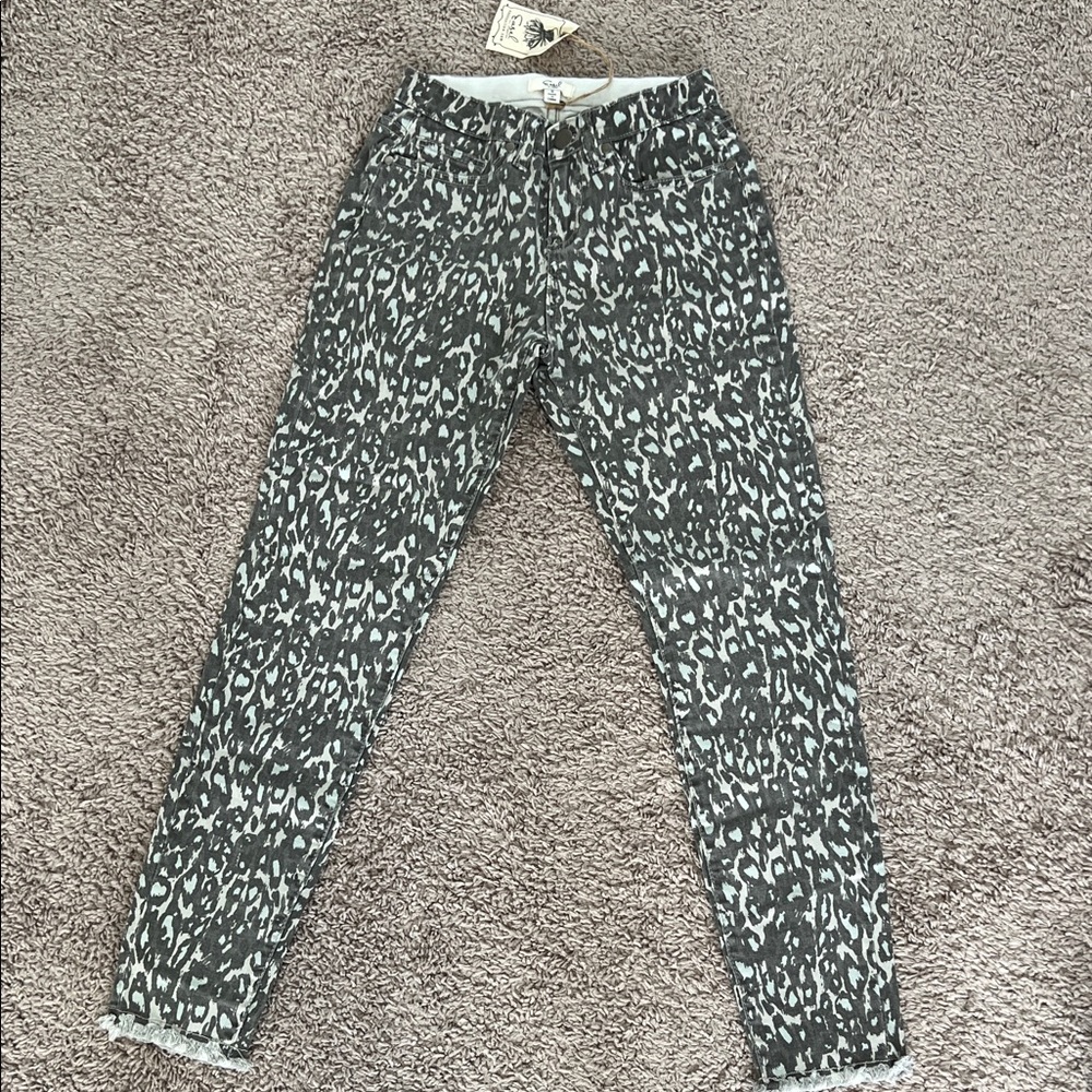 NWT Easel Los Angeles Grey Aztec Animal Print Pants